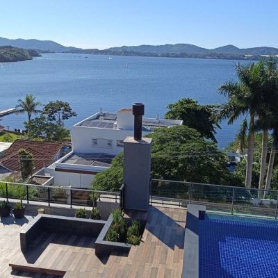 Apartamentos com 103m², 2 quartos (sendo 1 suíte), 2 garagens, no bairro Lagoa Da Conceição em Florianópolis