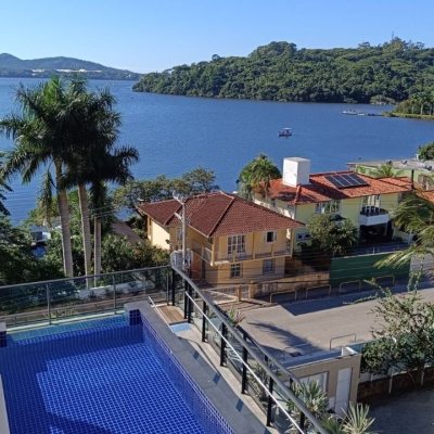 Apartamentos com 103m², 2 quartos (sendo 1 suíte), 2 garagens, no bairro Lagoa Da Conceição em Florianópolis