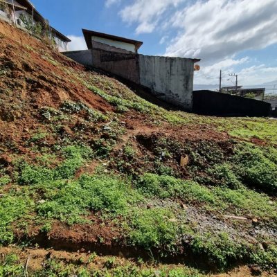 Terreno Comercial/Residencial com 434m², no bairro Serraria em São José