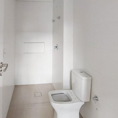 Loft com 57m², 1 quarto (sendo 1 suíte), 1 garagem, no bairro Lagoa da Conceição em Florianópolis