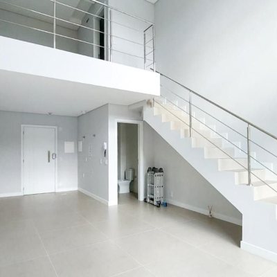 Loft com 57m², 1 quarto (sendo 1 suíte), 1 garagem, no bairro Lagoa da Conceição em Florianópolis