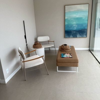 Loft com 57m², 1 quarto (sendo 1 suíte), 1 garagem, no bairro Lagoa da Conceição em Florianópolis