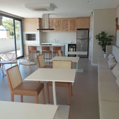 Loft com 57m², 1 quarto (sendo 1 suíte), 1 garagem, no bairro Lagoa da Conceição em Florianópolis