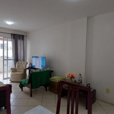 Apartamentos com 86m², 3 quartos, 1 suíte, 1 garagem, no bairro Trindade em Florianópolis