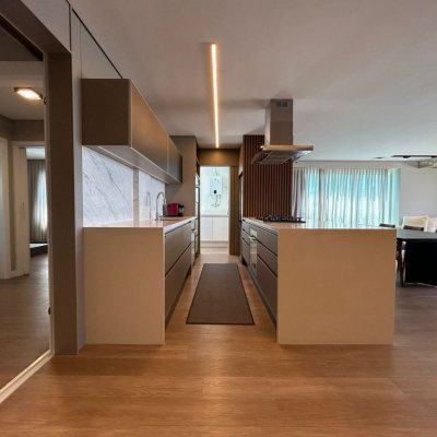 Cobertura com 289m², 3 quartos, 3 suítes, 4 garagens, no bairro Estreito em Florianópolis