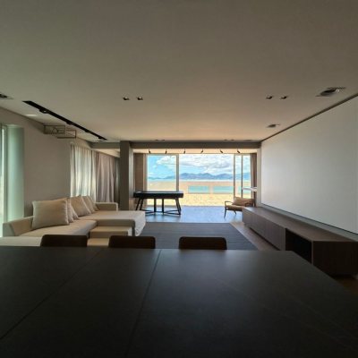 Cobertura com 289m², 3 quartos, 3 suítes, 4 garagens, no bairro Estreito em Florianópolis