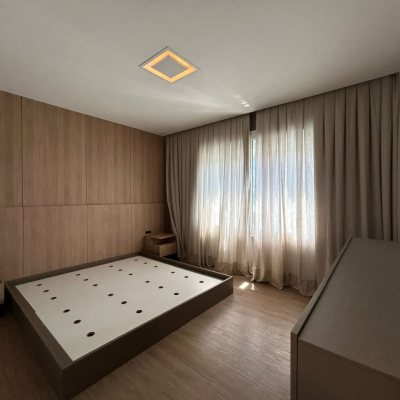 Cobertura com 289m², 3 quartos, 3 suítes, 4 garagens, no bairro Estreito em Florianópolis