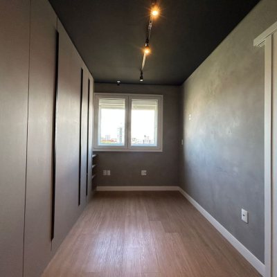 Cobertura com 289m², 3 quartos, 3 suítes, 4 garagens, no bairro Estreito em Florianópolis