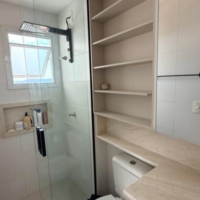 Apartamentos com 63m², 2 quartos (sendo 1 suíte), 1 garagem, no bairro Areias em São José