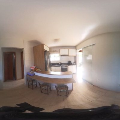 Casa Residencial com 83m², 2 quartos, 3 garagens, no bairro São João Do Rio Vermelho em Florianópolis