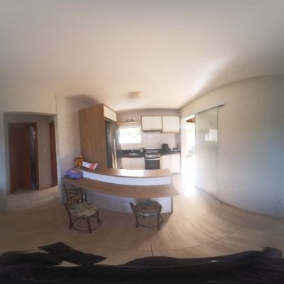 Casa Residencial com 83m², 2 quartos, 3 garagens, no bairro São João Do Rio Vermelho em Florianópolis