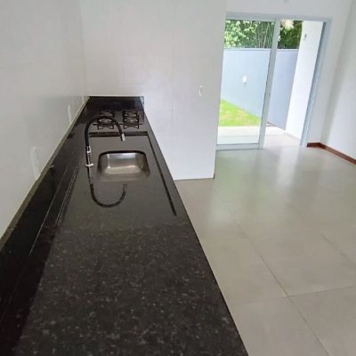 Casa Residencial com 123m², 3 quartos, 1 suíte, 1 garagem, no bairro Campeche em Florianópolis