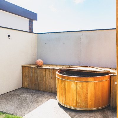 Casa Residencial com 160m², 3 quartos, 1 suíte, 2 garagens, no bairro Campeche em Florianópolis