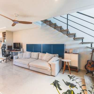 Casa Residencial com 160m², 3 quartos, 1 suíte, 2 garagens, no bairro Campeche em Florianópolis