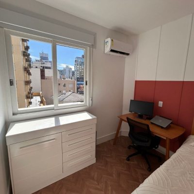 Apartamentos com 72m², 2 quartos, 1 suíte, 1 garagem, no bairro Centro em Florianópolis