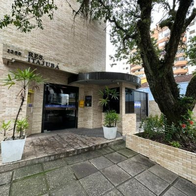 Apartamentos com 64m², 3 quartos, 1 garagem, no bairro Centro em Florianópolis