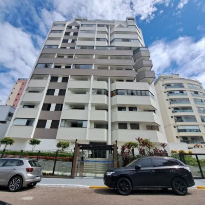Apartamentos com 100m², 3 quartos (sendo 1 suíte), 1 garagem, no bairro Balneário em Florianópolis