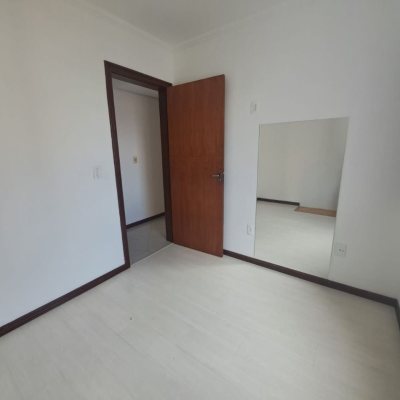 Apartamentos com 100m², 3 quartos (sendo 1 suíte), 1 garagem, no bairro Balneário em Florianópolis