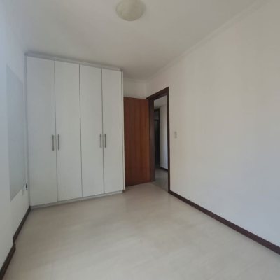 Apartamentos com 100m², 3 quartos (sendo 1 suíte), 1 garagem, no bairro Balneário em Florianópolis