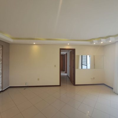 Apartamentos com 100m², 3 quartos (sendo 1 suíte), 1 garagem, no bairro Balneário em Florianópolis