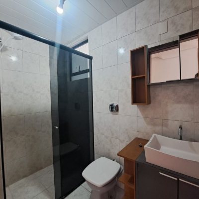 Apartamentos com 100m², 3 quartos (sendo 1 suíte), 1 garagem, no bairro Balneário em Florianópolis
