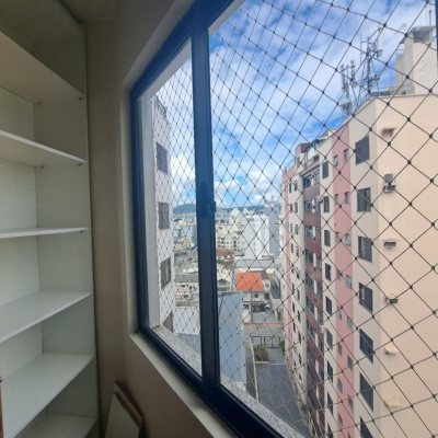 Apartamentos com 100m², 3 quartos (sendo 1 suíte), 1 garagem, no bairro Balneário em Florianópolis