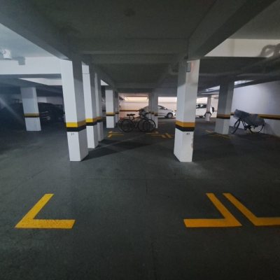 Apartamentos com 100m², 3 quartos (sendo 1 suíte), 1 garagem, no bairro Balneário em Florianópolis