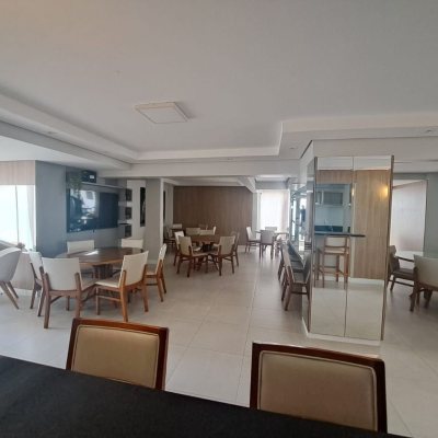 Apartamentos com 100m², 3 quartos (sendo 1 suíte), 1 garagem, no bairro Balneário em Florianópolis