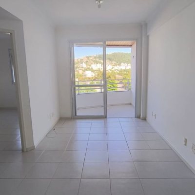 Apartamentos com 45m², 1 quarto, 1 garagem, no bairro Córrego Grande em Florianópolis