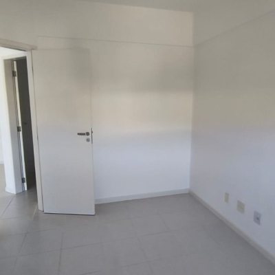 Apartamentos com 45m², 1 quarto, 1 garagem, no bairro Córrego Grande em Florianópolis