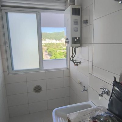 Apartamentos com 45m², 1 quarto, 1 garagem, no bairro Córrego Grande em Florianópolis