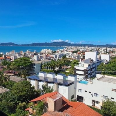 Cobertura com 162m², 3 quartos, 1 suíte, 2 garagens, no bairro Canasvieiras em Florianópolis