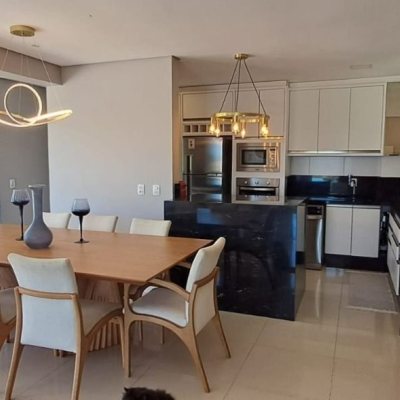 Cobertura com 162m², 3 quartos, 1 suíte, 2 garagens, no bairro Canasvieiras em Florianópolis