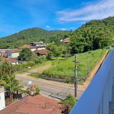 Cobertura com 162m², 3 quartos, 1 suíte, 2 garagens, no bairro Canasvieiras em Florianópolis