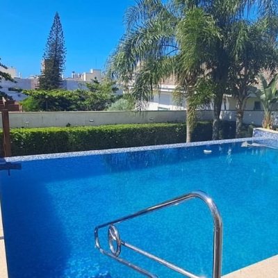 Cobertura com 162m², 3 quartos, 1 suíte, 2 garagens, no bairro Canasvieiras em Florianópolis