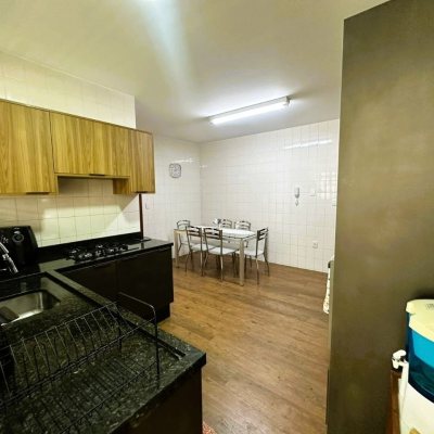 Apartamentos com 147m², 3 quartos (sendo 1 suíte), no bairro Coqueiros em Florianópolis