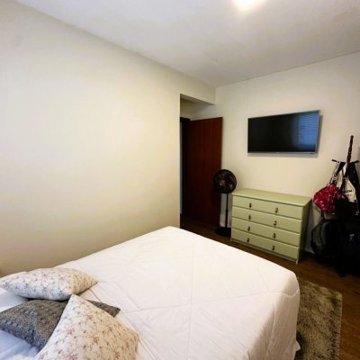 Apartamentos com 147m², 3 quartos (sendo 1 suíte), no bairro Coqueiros em Florianópolis