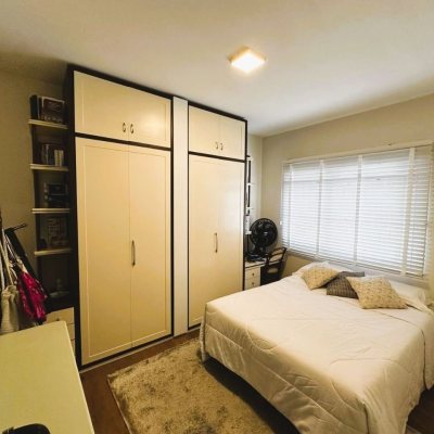 Apartamentos com 147m², 3 quartos (sendo 1 suíte), no bairro Coqueiros em Florianópolis