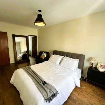 Apartamentos com 147m², 3 quartos (sendo 1 suíte), no bairro Coqueiros em Florianópolis