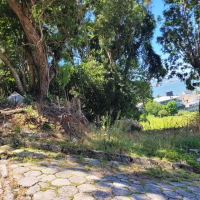 Terrenos Residenciais com 360m², no bairro Ponta De Baixo em São José