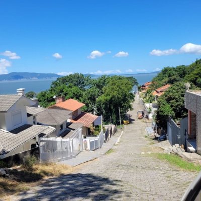 Terrenos Residenciais com 360m², no bairro Ponta De Baixo em São José