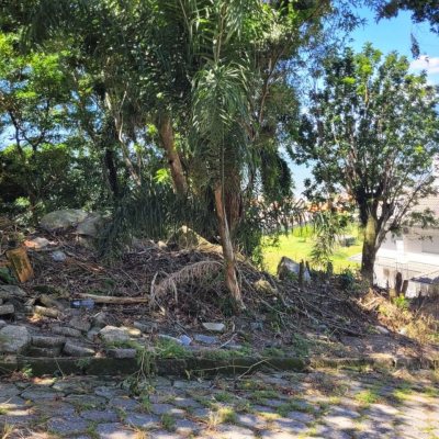 Terrenos Residenciais com 360m², no bairro Ponta De Baixo em São José
