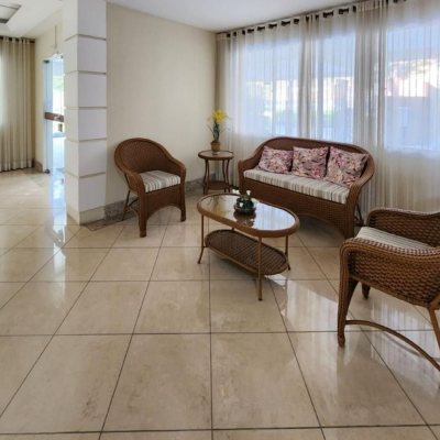 Apartamentos com 119m², 3 quartos, 1 suíte, 1 garagem, no bairro Trindade em Florianópolis