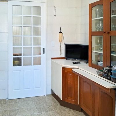 Apartamentos com 119m², 3 quartos, 1 suíte, 1 garagem, no bairro Trindade em Florianópolis