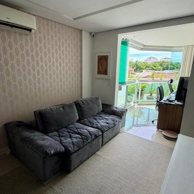 Apartamentos com 67m², 2 quartos (sendo 1 suíte), 1 garagem, no bairro Abraão em Florianópolis