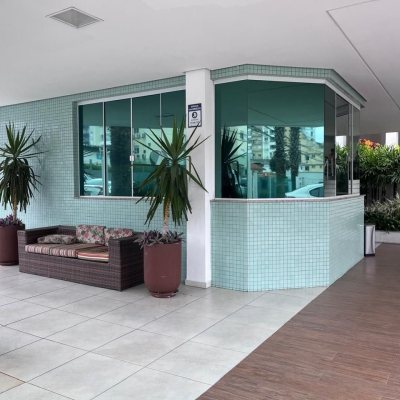 Apartamentos com 67m², 2 quartos (sendo 1 suíte), 1 garagem, no bairro Abraão em Florianópolis