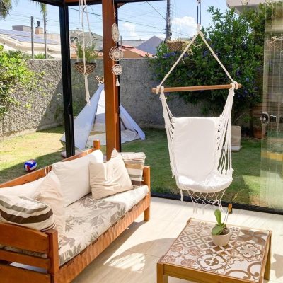 Casa Residencial com 239m², 5 quartos (sendo 1 suíte), 2 garagens, no bairro Carianos em Florianópolis