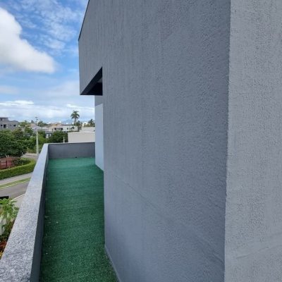 Casa em Condomínio com 138m², 3 quartos, 3 suítes, 2 garagens, no bairro Cachoeira Do Bom Jesus em Floranópolis