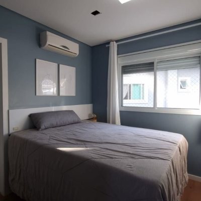 Casa em Condomínio com 138m², 3 quartos, 3 suítes, 2 garagens, no bairro Cachoeira Do Bom Jesus em Floranópolis