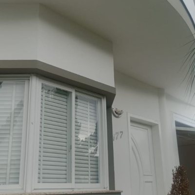 Casa Residencial com 239m², 3 quartos (sendo 1 suíte), 2 garagens, no bairro Pedra Branca em Palhoça